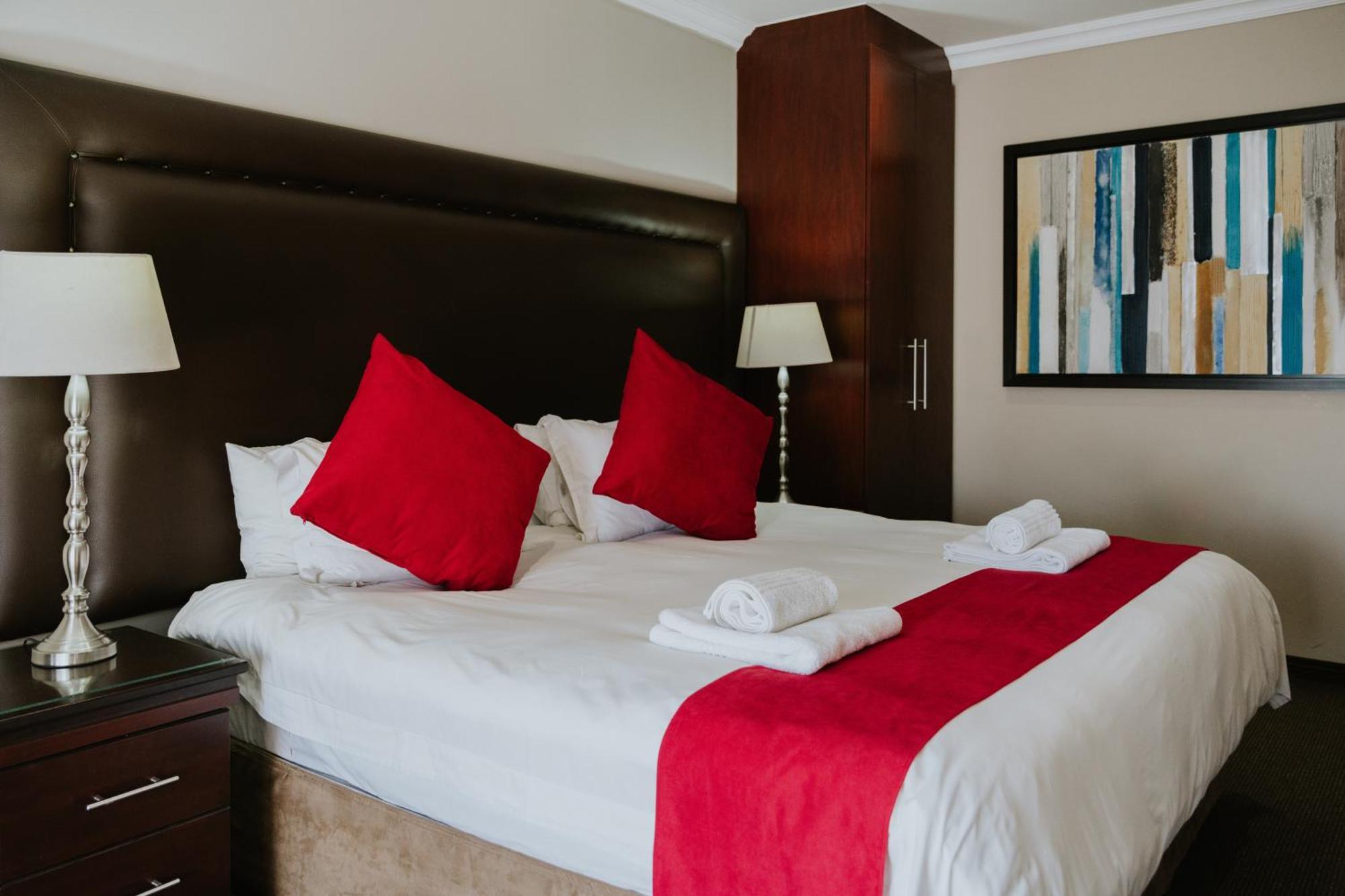 Le Grand Chateau Hotel Парейс Экстерьер фото